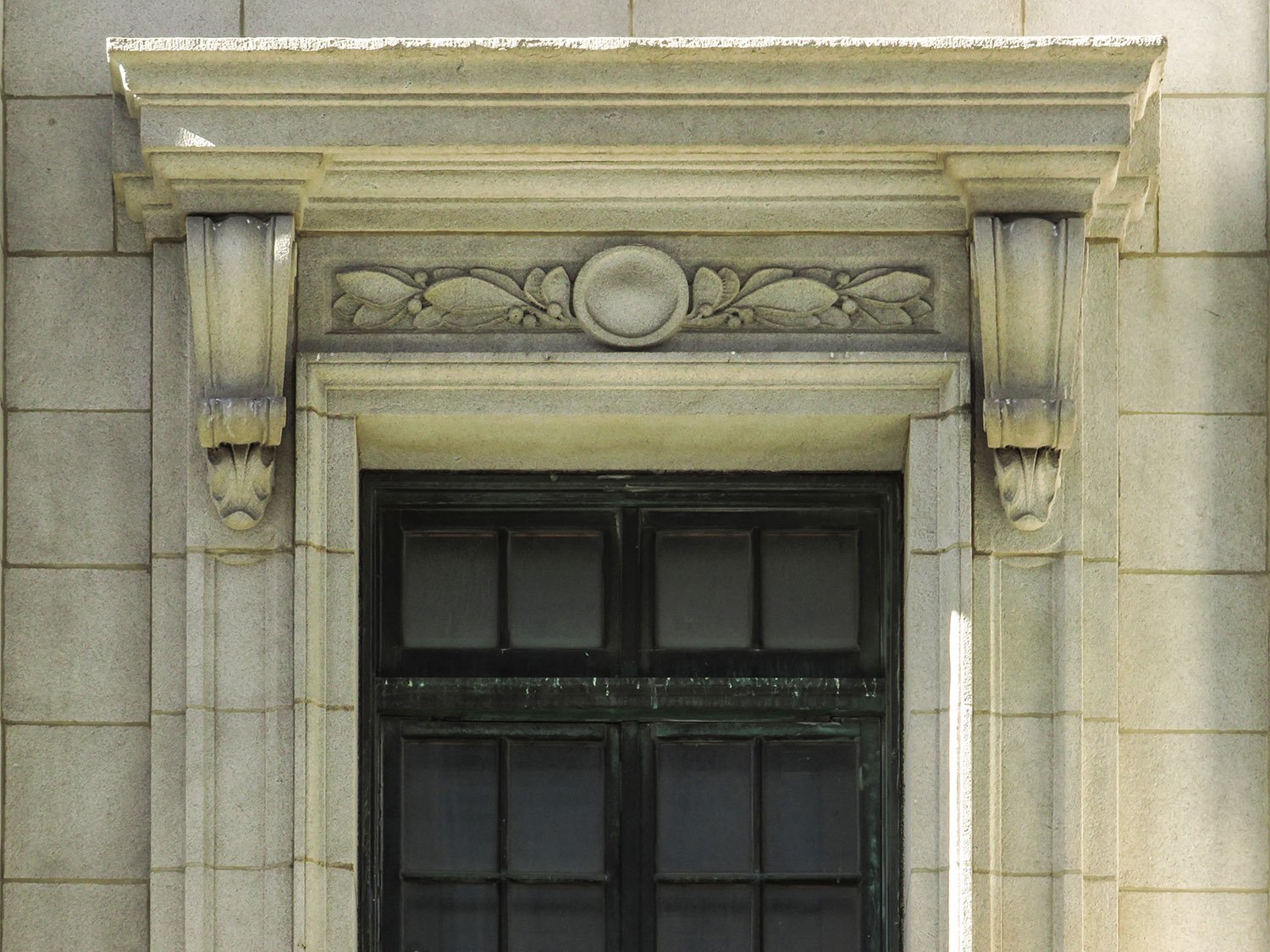 First-floor window on the United States Post Office and Courthouse, Atlanta