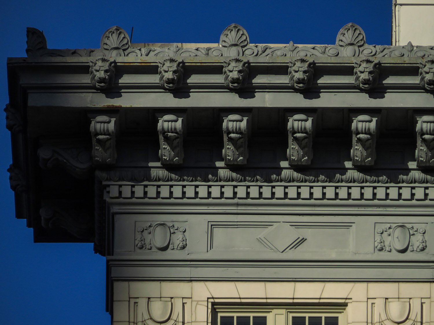 Crest, cornice, eaves, and frieze on the Winecoff Hotel, Atlanta